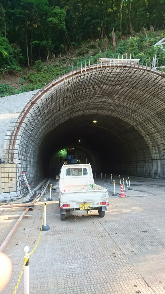 H28.3　中部横断角打トンネル工事